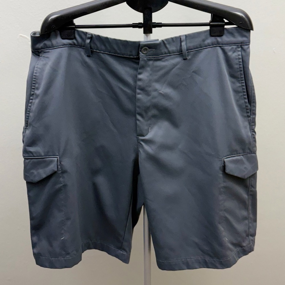 Greg Norman for Tasso Elba Men’s Golf Cargo Shorts Size 38 Gray